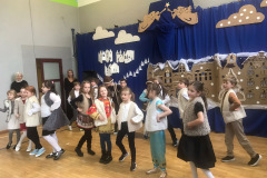 b2093d50-8a07-427e-8866-9a5939f6733b