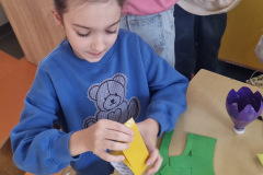 a562767e-3c6c-43fc-b83b-aa1b9988b701