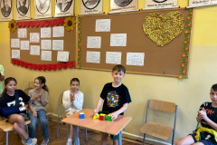 935d7b6e-7ed1-49b3-9d07-a512b794c5eb