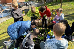 10c98b1e-765a-4862-a35d-1461dbed9239